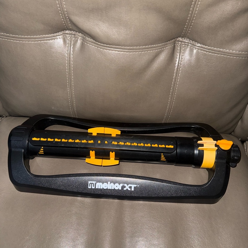 Melnor XT45200 XT 4,500 Sq. Ft. Turbo Oscillating Sprinkler with Flow Control